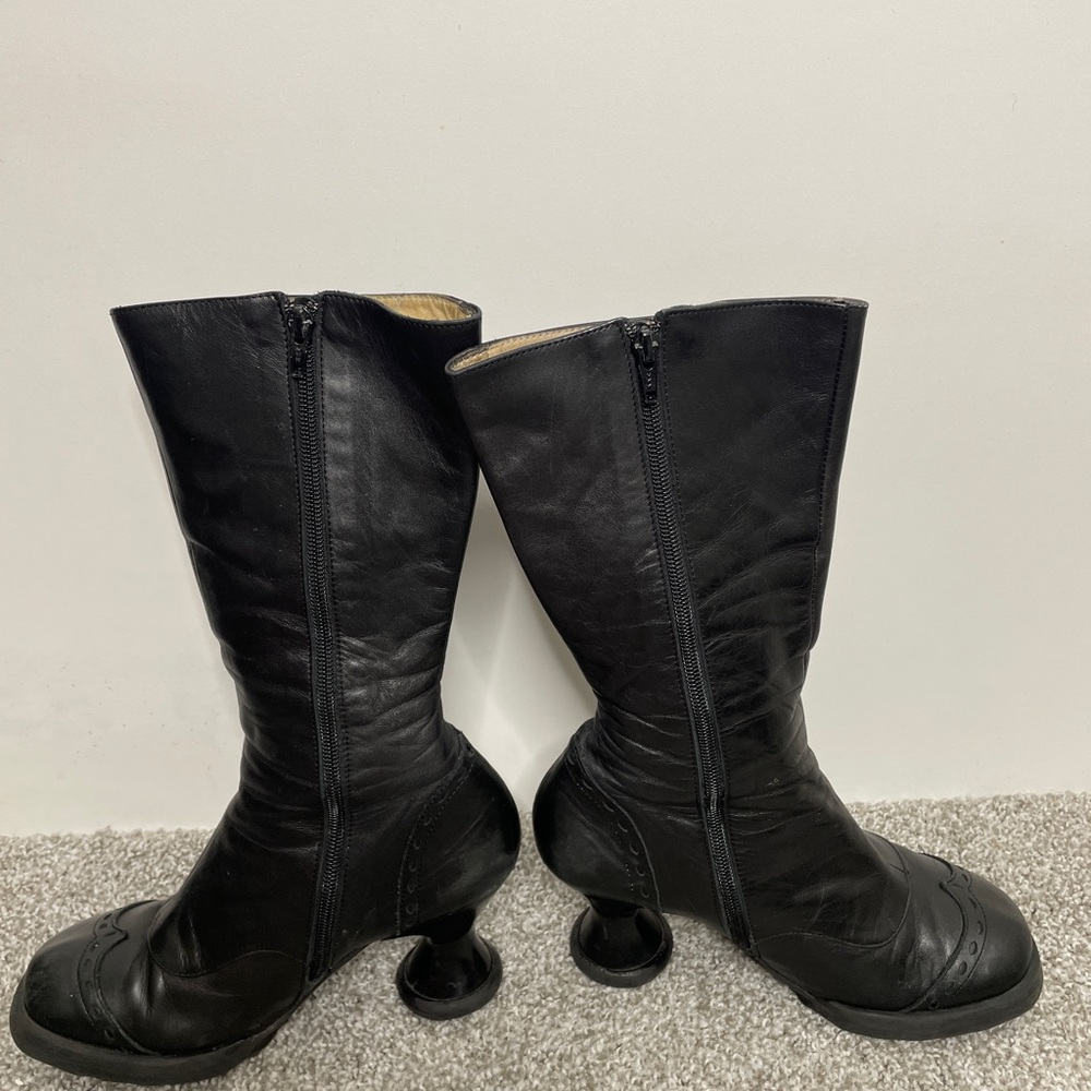 Women's Black Mid-Calf Button-Accent Heeled Boots - Picture 6 of 13